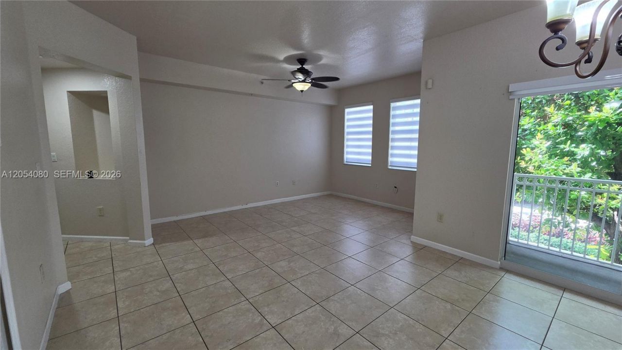11401 NW 89th St , Unit 214, Doral, FL 33178 Photo