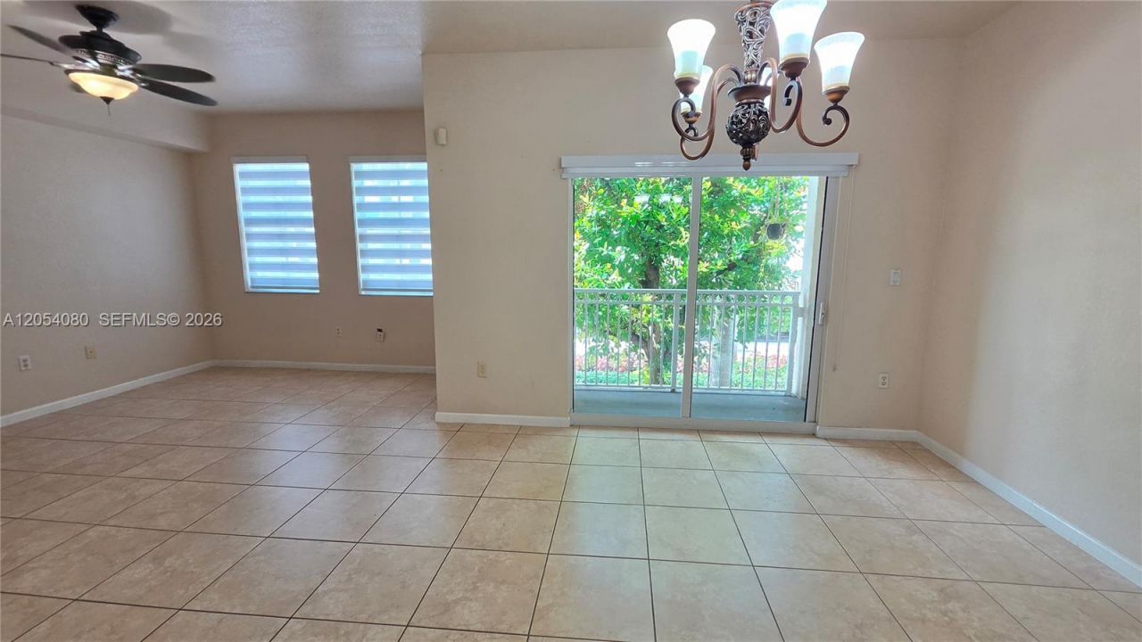 11401 NW 89th St , Unit 214, Doral, FL 33178 Photo