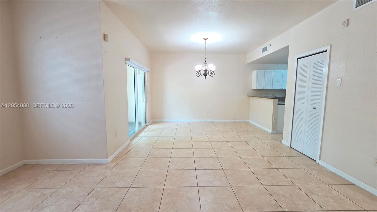 11401 NW 89th St , Unit 214, Doral, FL 33178 Photo