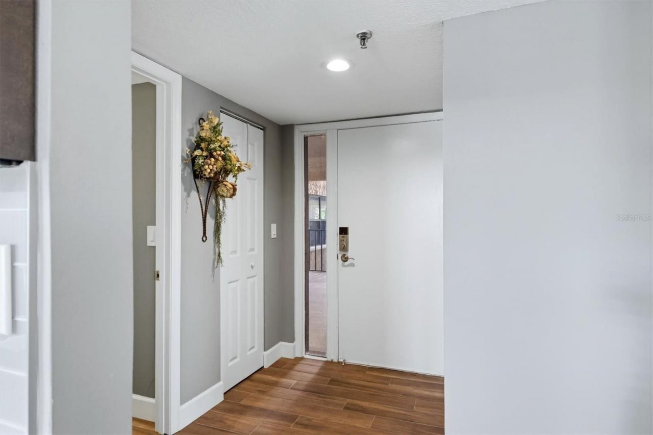 1001 Benjamin Franklin Drive, Unit 206, Sarasota, FL 34236 Photo