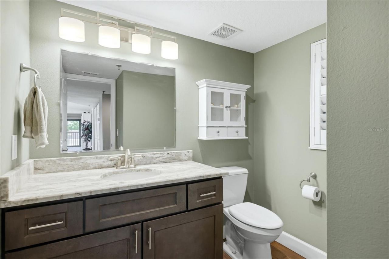 1001 Benjamin Franklin Drive, Unit 206, Sarasota, FL 34236 Photo