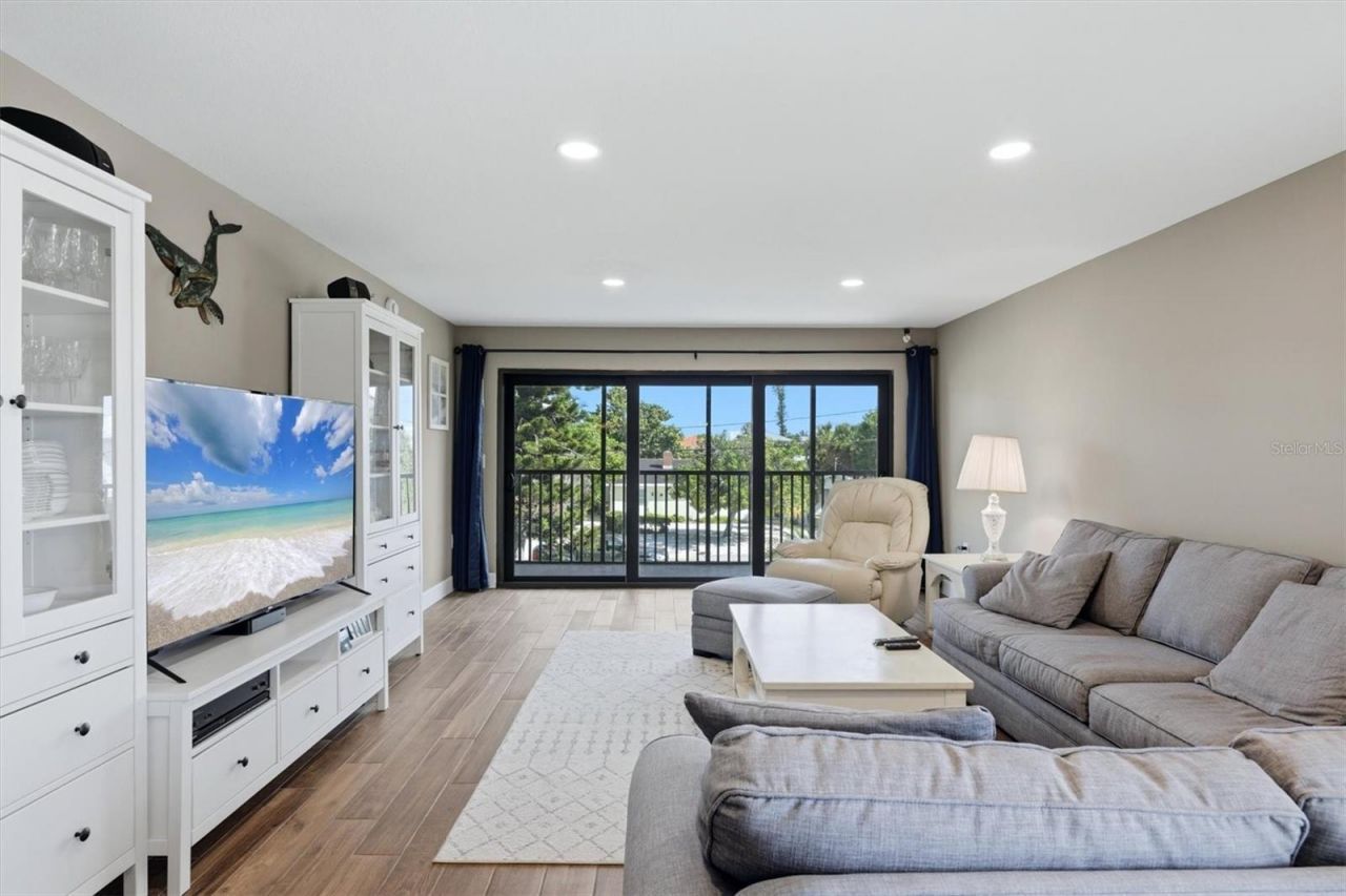 1001 Benjamin Franklin Drive, Unit 206, Sarasota, FL 34236 Photo