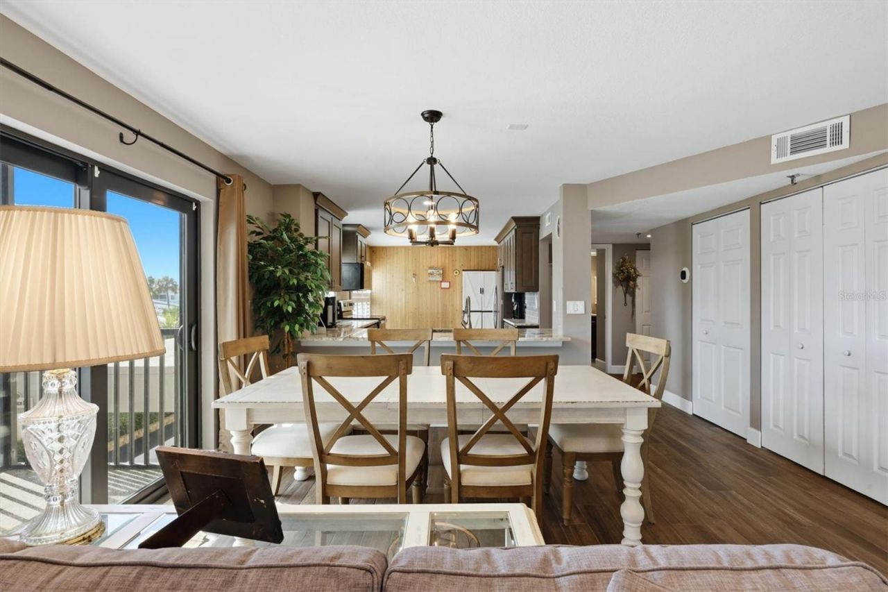 1001 Benjamin Franklin Drive, Unit 206, Sarasota, FL 34236 Photo