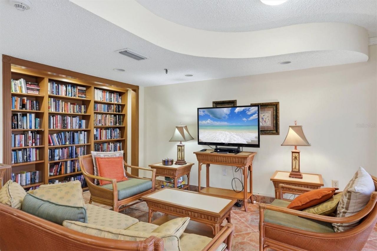 1001 Benjamin Franklin Drive, Unit 206, Sarasota, FL 34236 Photo