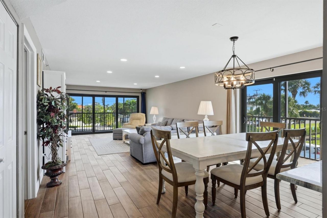 1001 Benjamin Franklin Drive, Unit 206, Sarasota, FL 34236 Photo