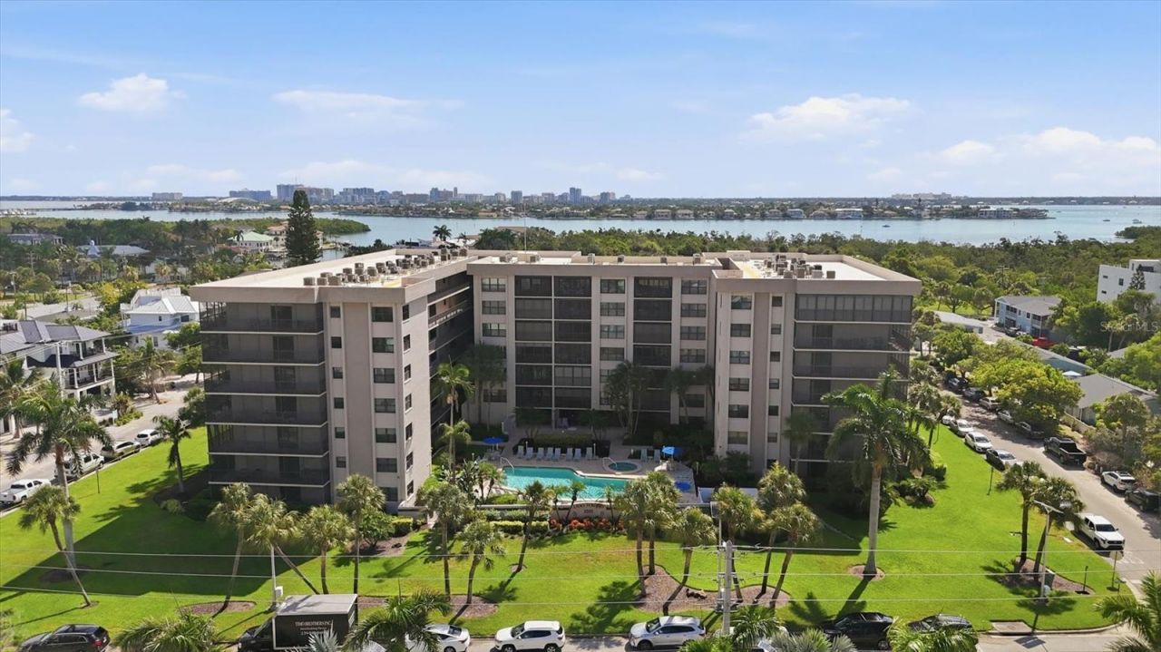 1001 Benjamin Franklin Drive, Unit 206, Sarasota, FL 34236 Photo