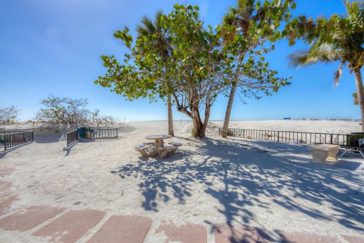 1001 Benjamin Franklin Drive, Unit 206, Sarasota, FL 34236 Photo