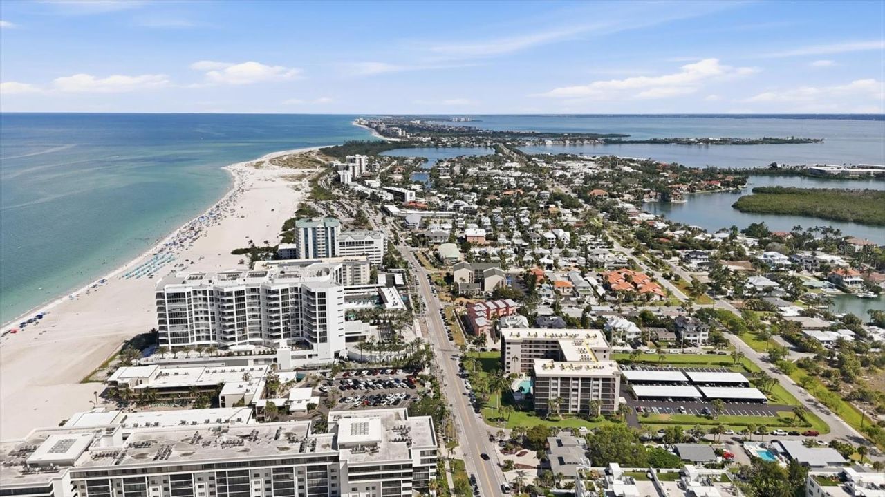 1001 Benjamin Franklin Drive, Unit 206, Sarasota, FL 34236 Photo