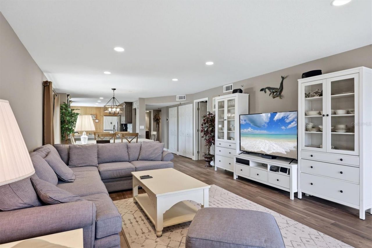 1001 Benjamin Franklin Drive, Unit 206, Sarasota, FL 34236 Photo