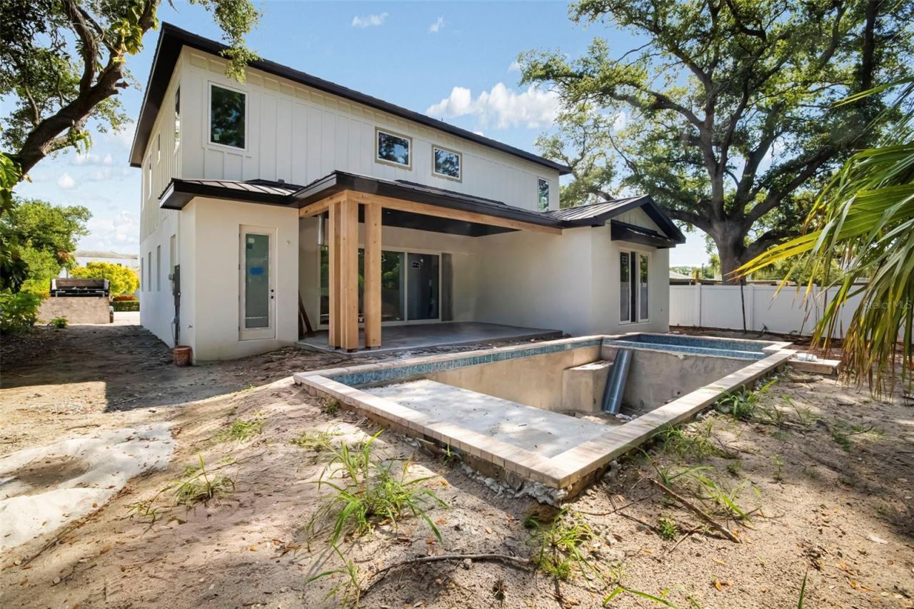 2114 Floyd Street, Sarasota, FL 34239 Photo