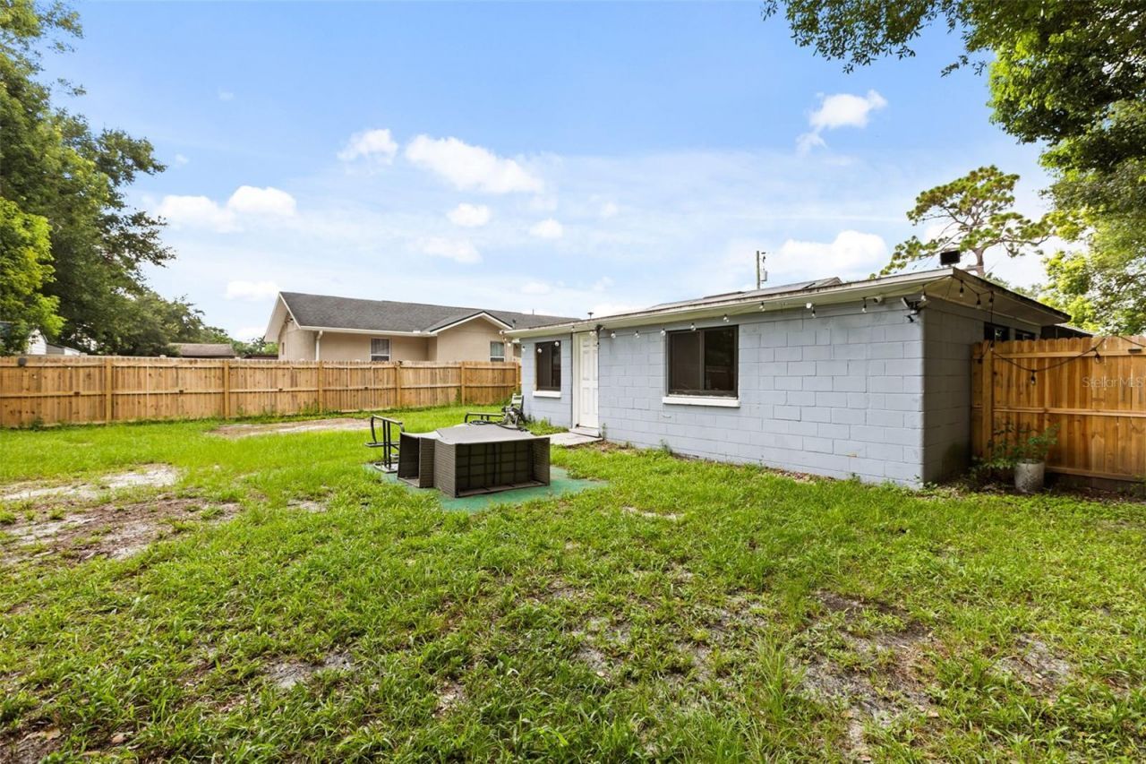 2617 S Laurel Avenue , Sanford, FL 32773 Photo