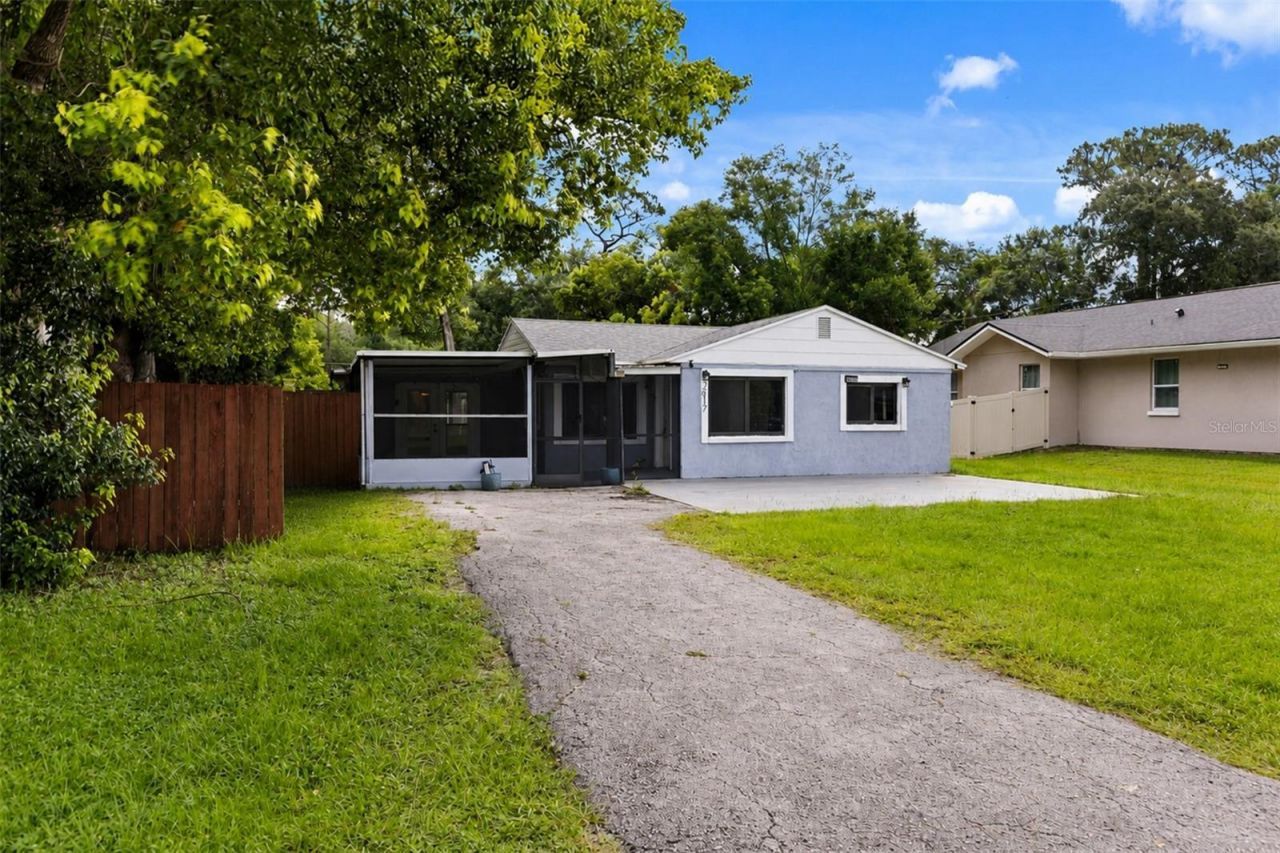 2617 S Laurel Avenue , Sanford, FL 32773 Photo
