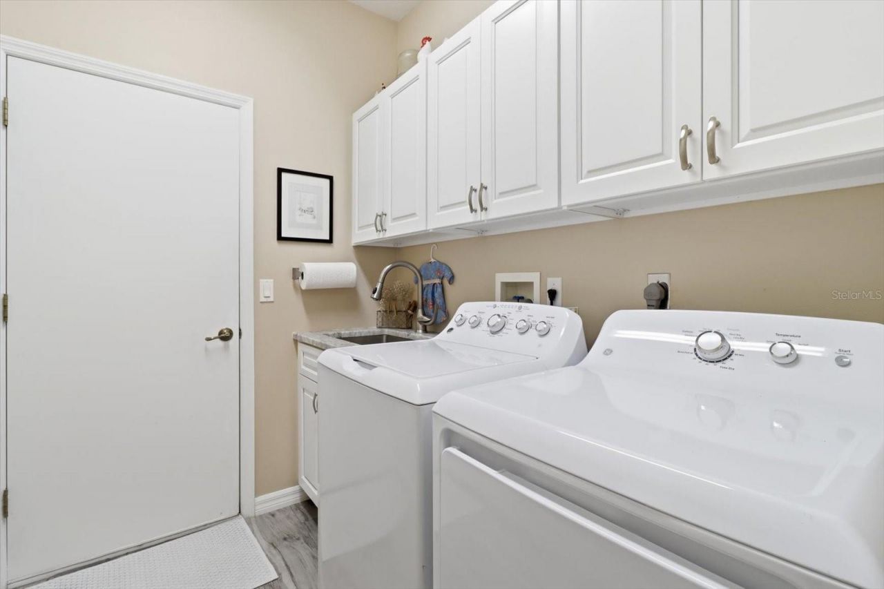 4093 W Pine Ridge Boulevard , Beverly Hills, FL 34465 Photo
