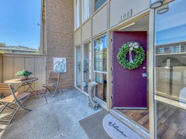 451 Dela Vina Avenue, Unit 108, Monterey, CA 93940