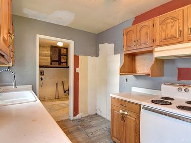 24 Forest Glen Drive, Middletown, OH 45042