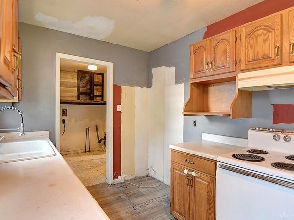24 Forest Glen Drive, Middletown, OH 45042