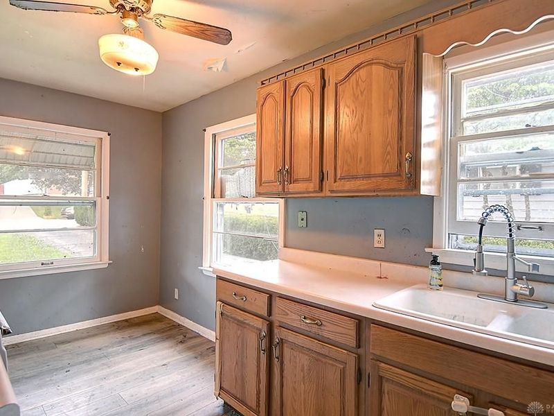 24 Forest Glen Drive, Middletown, OH 45042 Photo 2