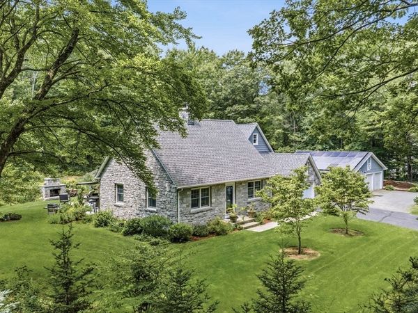 33 Rattle Hill Rd, Southampton, MA 01073