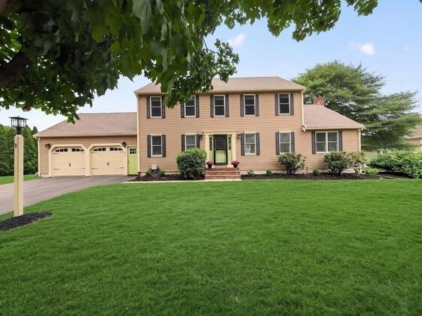 105 Liberty Bell, Weymouth, MA 02189