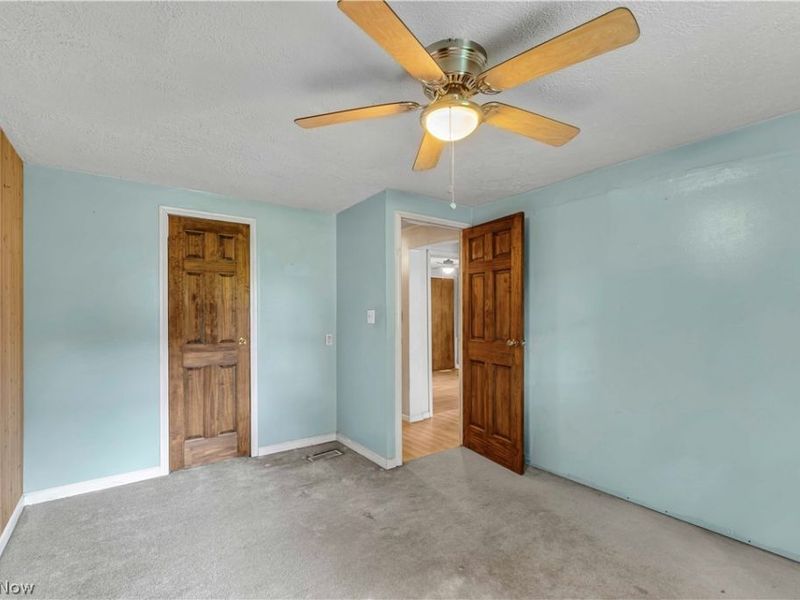 445 Morgan Court , Lagrange, OH 44050 Photo 13