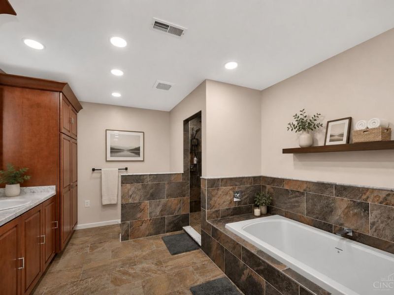 9617 Stonemasters Drive, Symmes Township, OH 45140 Photo 26