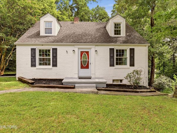 5512 Lake Shore Drive, Knoxville, TN 37920