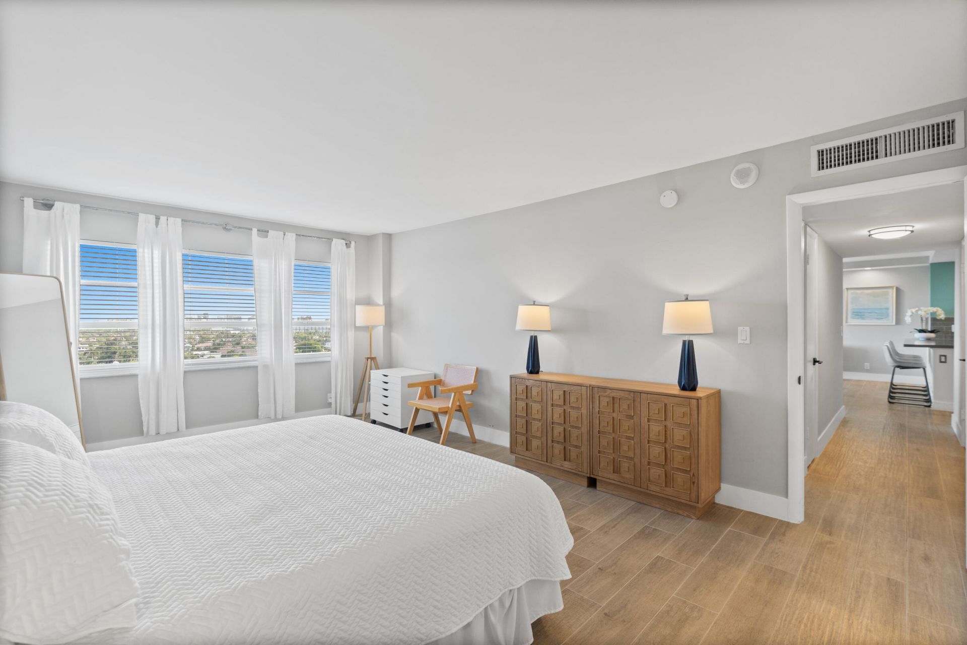 340 Sunset Drive, Unit 1508, Fort Lauderdale, FL 33301 Photo