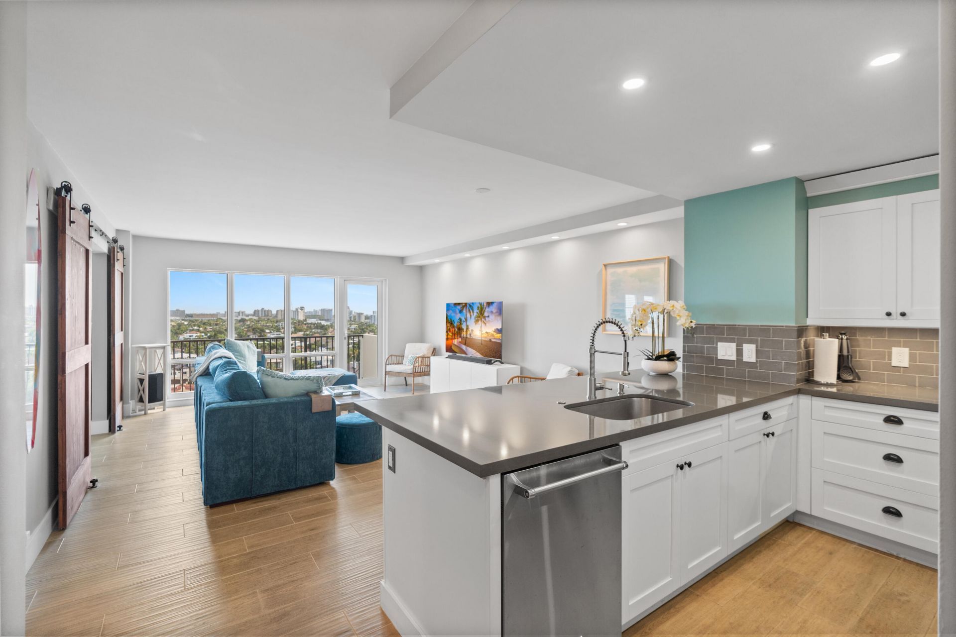340 Sunset Drive, Unit 1508, Fort Lauderdale, FL 33301 Photo