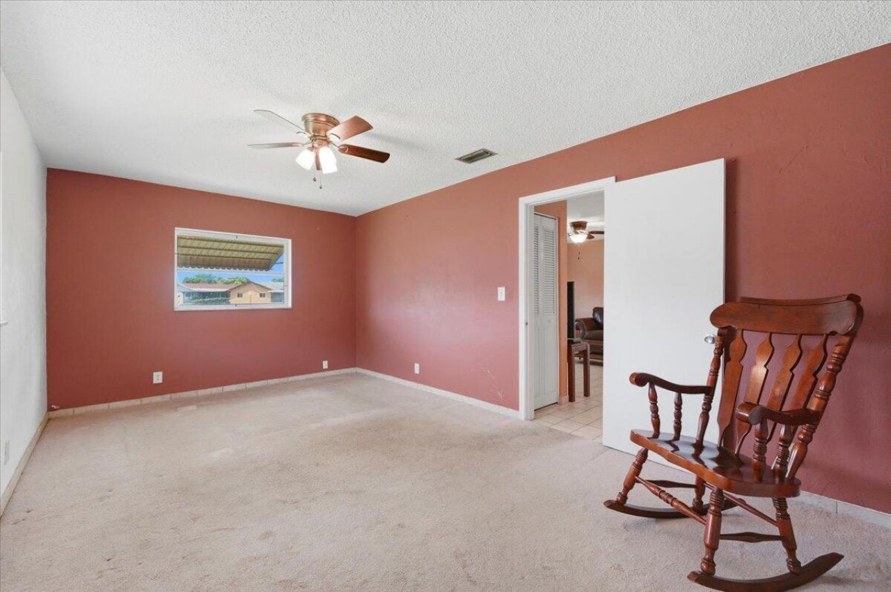 9401 NW 70 Place, Tamarac, FL 33321 Photo