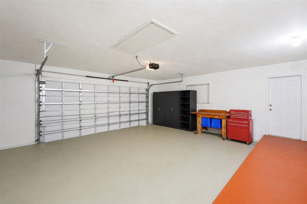 9401 NW 70 Place, Tamarac, FL 33321 Photo