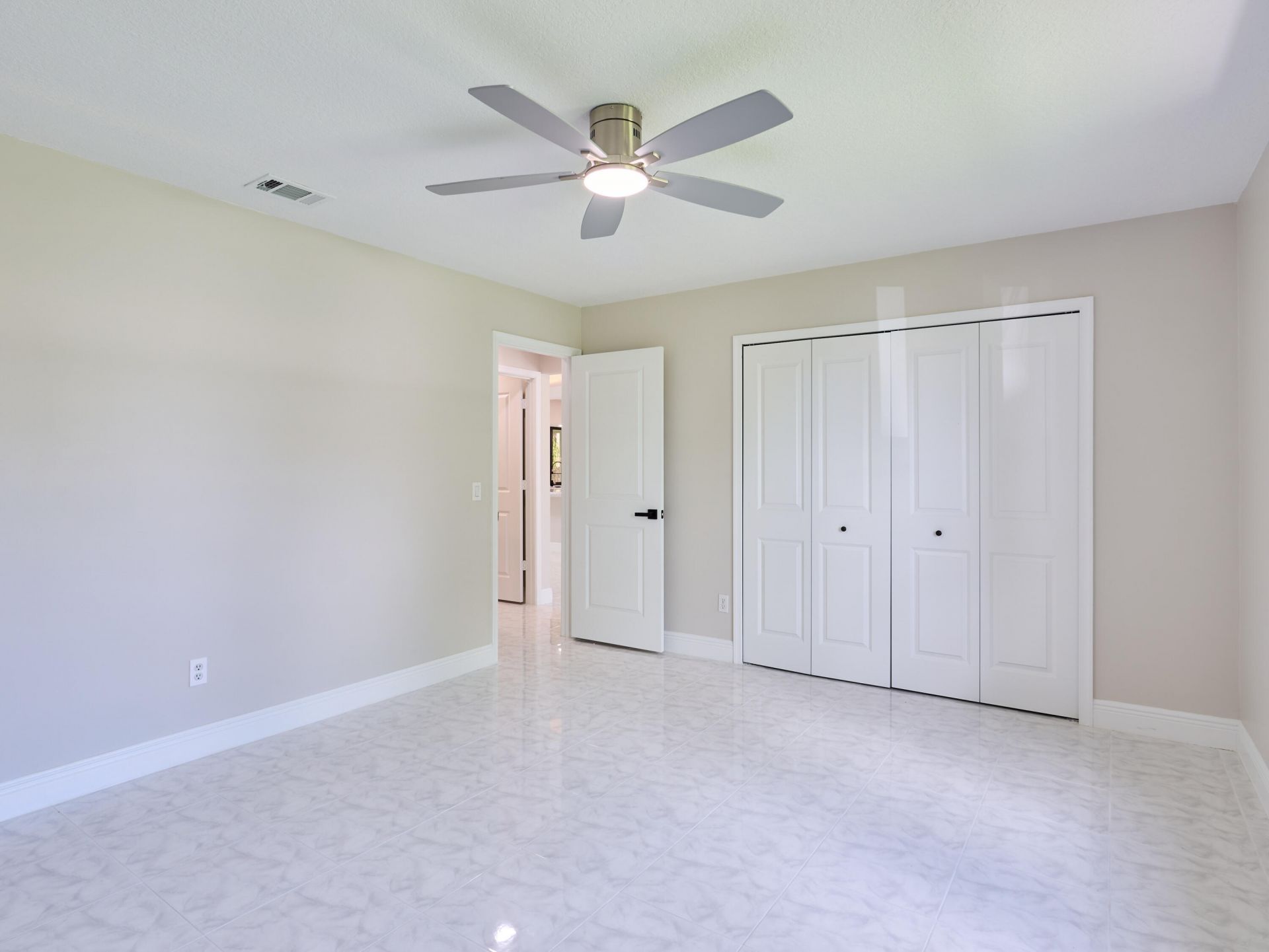672 SW Ewing Avenue, Port Saint Lucie, FL 34983 Photo