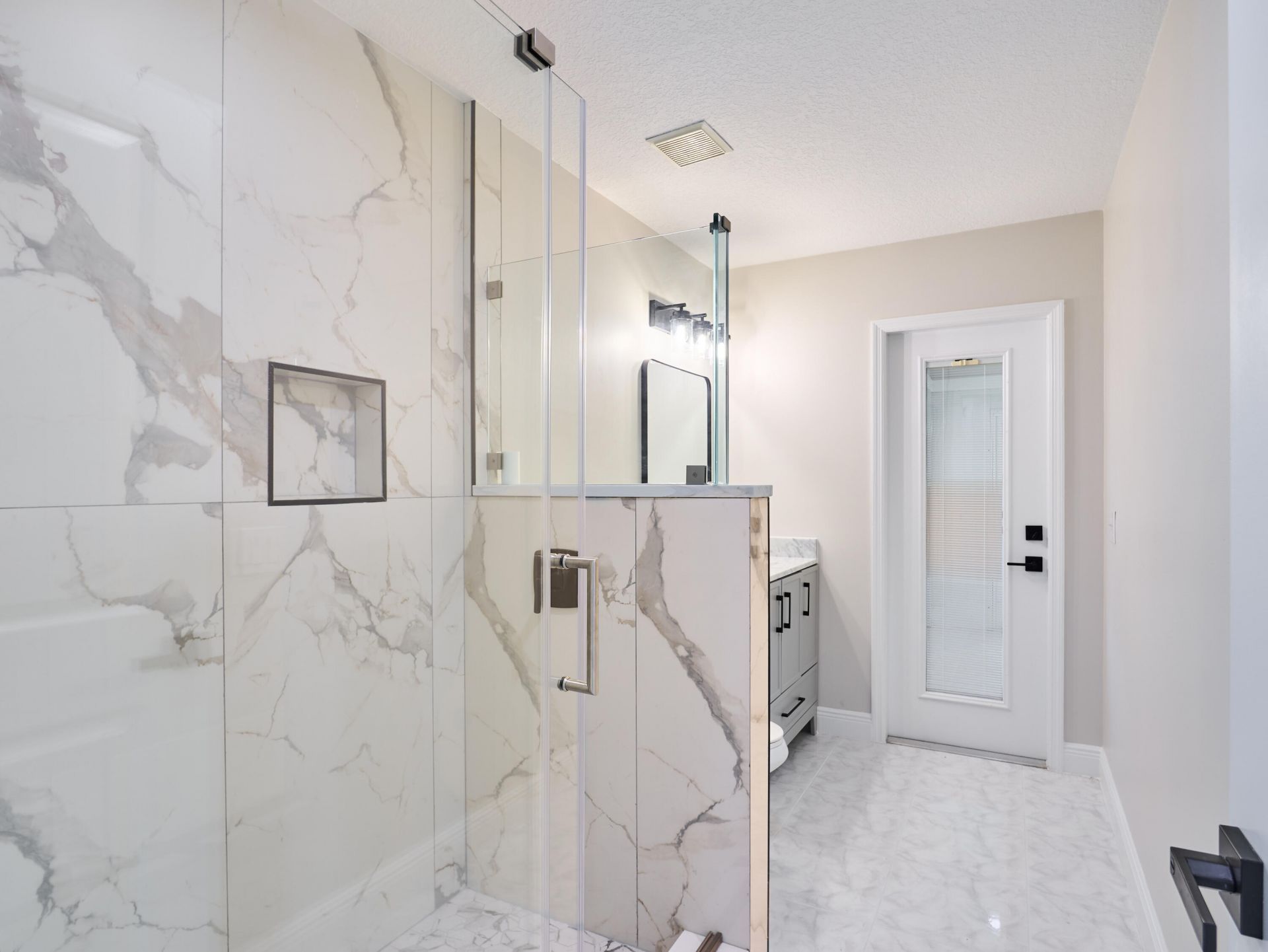 672 SW Ewing Avenue, Port Saint Lucie, FL 34983 Photo