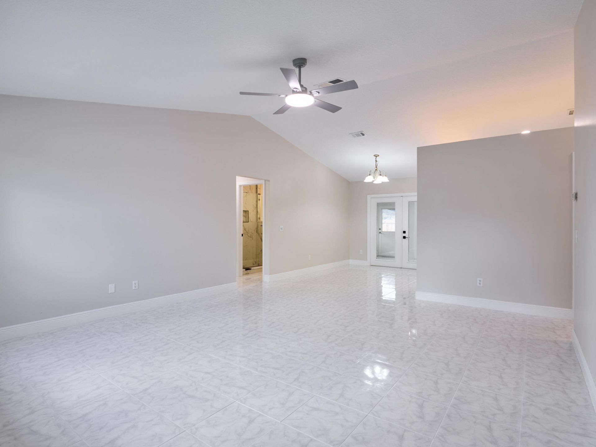 672 SW Ewing Avenue, Port Saint Lucie, FL 34983 Photo