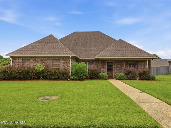 430 Rolling Hills Circle, Brandon, MS 39042