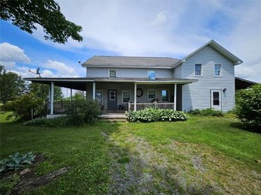 1022 State Route 90 N, King Ferry, NY 13081
