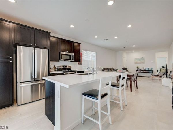 107 Cameron Chase Avenue, Henderson, NV 89011