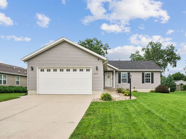1409 Springbrook Drive, Cedar Falls, IA 50613