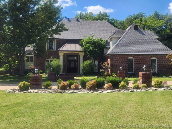 5101 E 79th Street, Tulsa, OK 74136