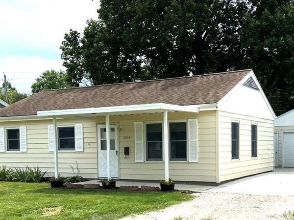 2334 RAMSEY Avenue, Springfield, IL 62702