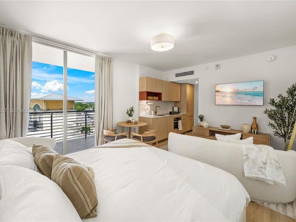 90 NE 32 St , Unit 715, Miami, FL 33127