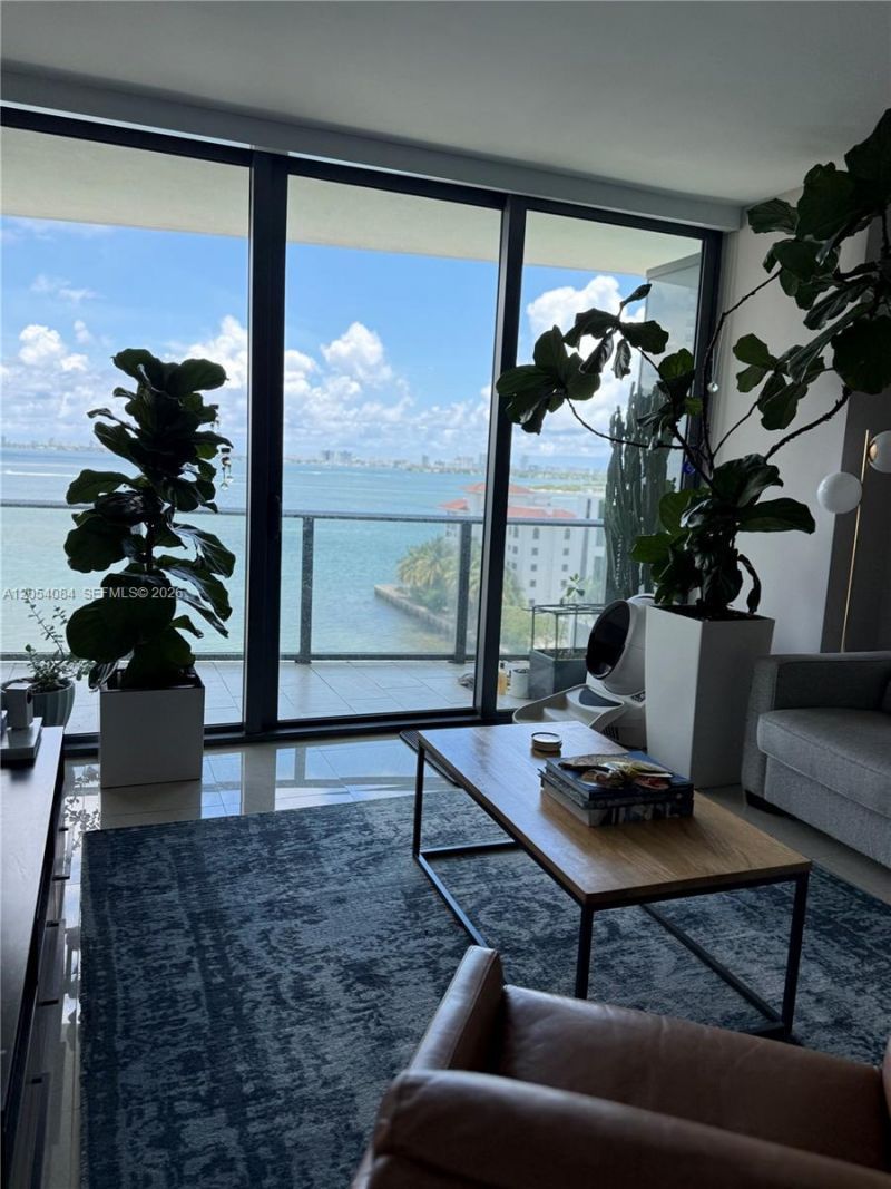 460 NE 28th St, Unit 803, Miami, FL 33137 Photo