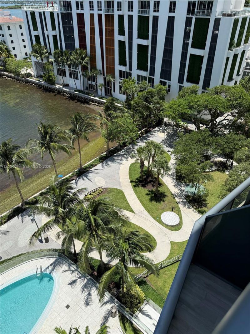 460 NE 28th St, Unit 803, Miami, FL 33137 Photo