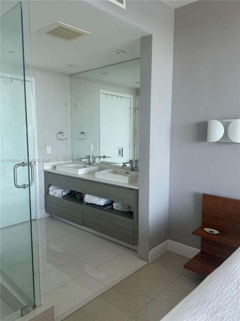 460 NE 28th St, Unit 803, Miami, FL 33137 Photo