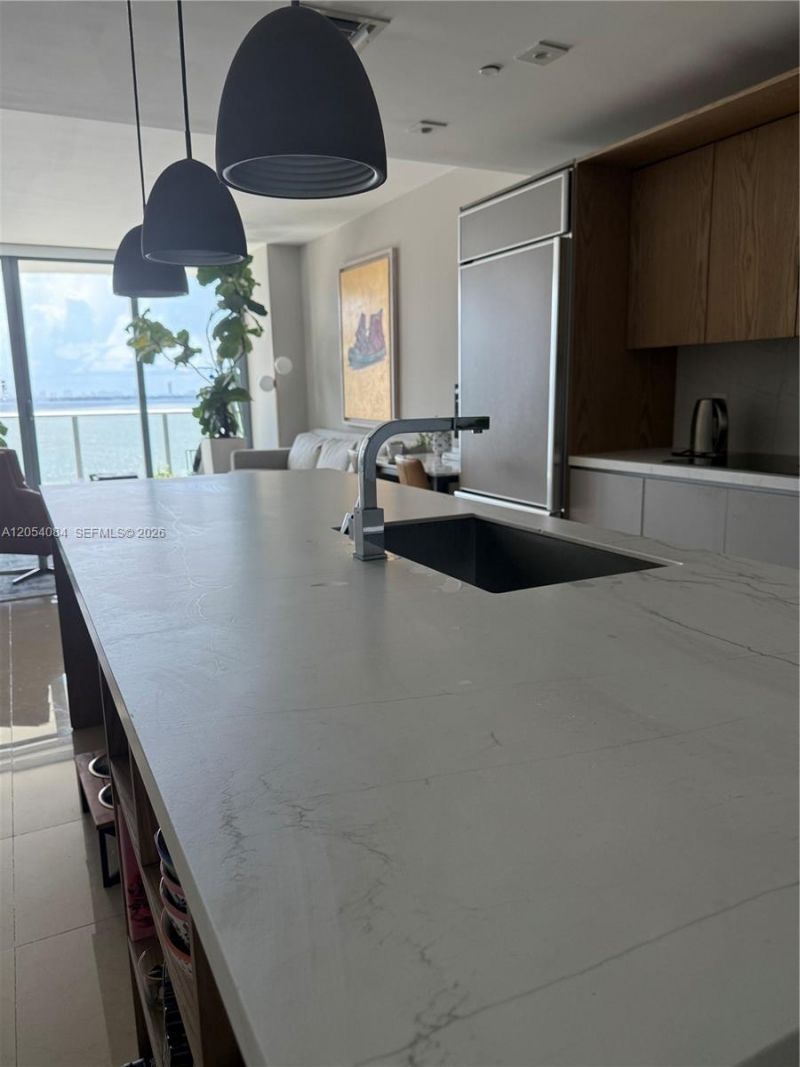 460 NE 28th St, Unit 803, Miami, FL 33137 Photo