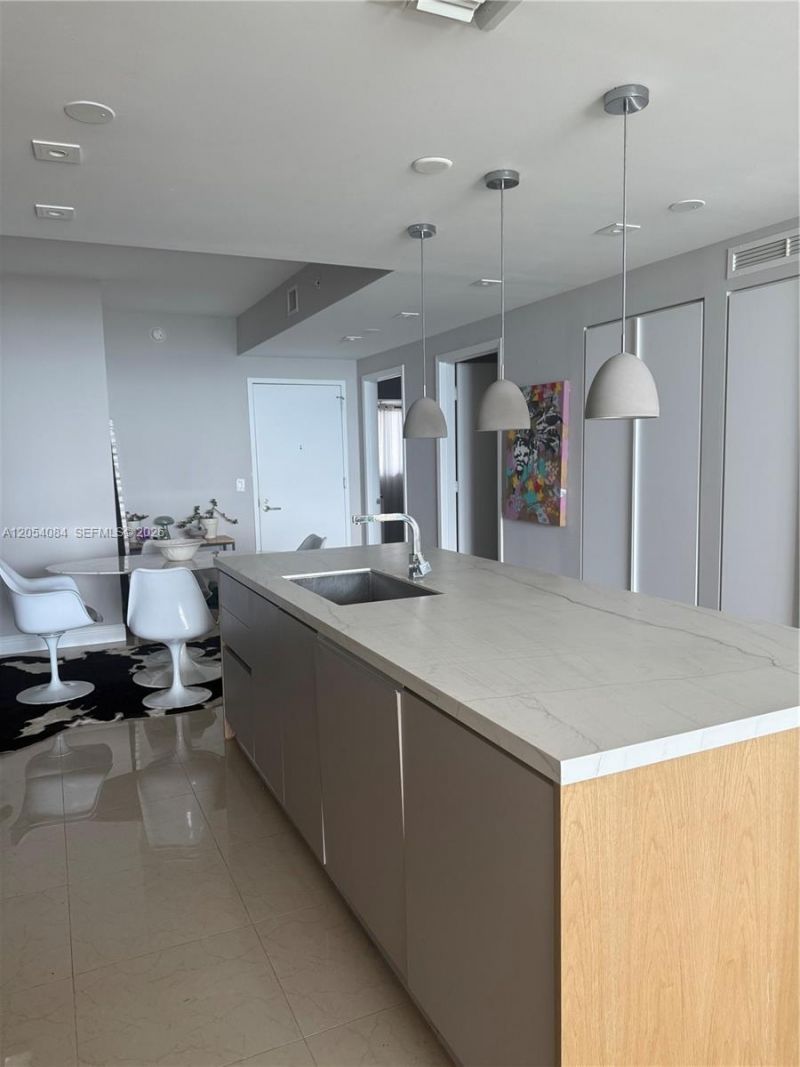 460 NE 28th St, Unit 803, Miami, FL 33137 Photo