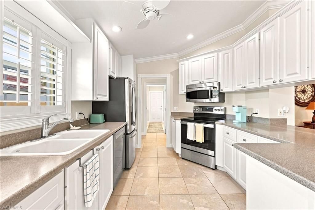 7704 Rozzini Ln, Naples, FL 34114 Photo