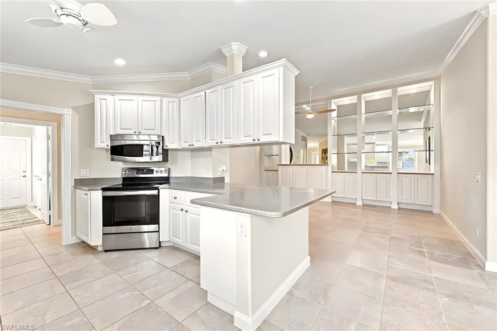 7704 Rozzini Ln, Naples, FL 34114 Photo
