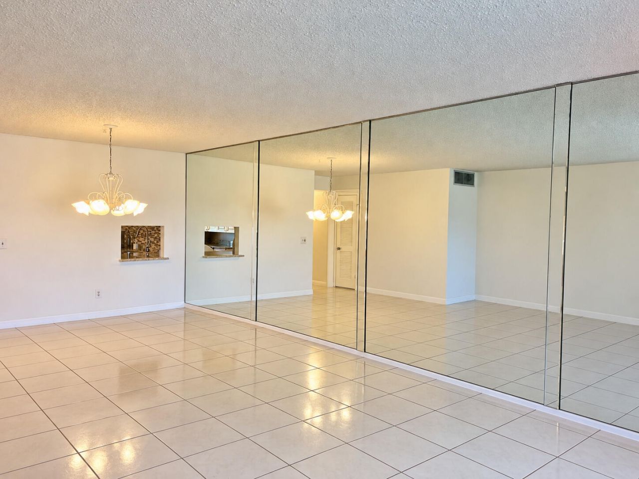 4090 Tivoli Court, Unit 301, Lake Worth, FL 33467 Photo