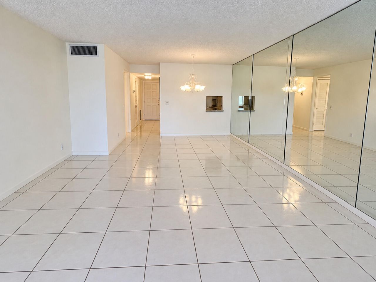 4090 Tivoli Court, Unit 301, Lake Worth, FL 33467 Photo