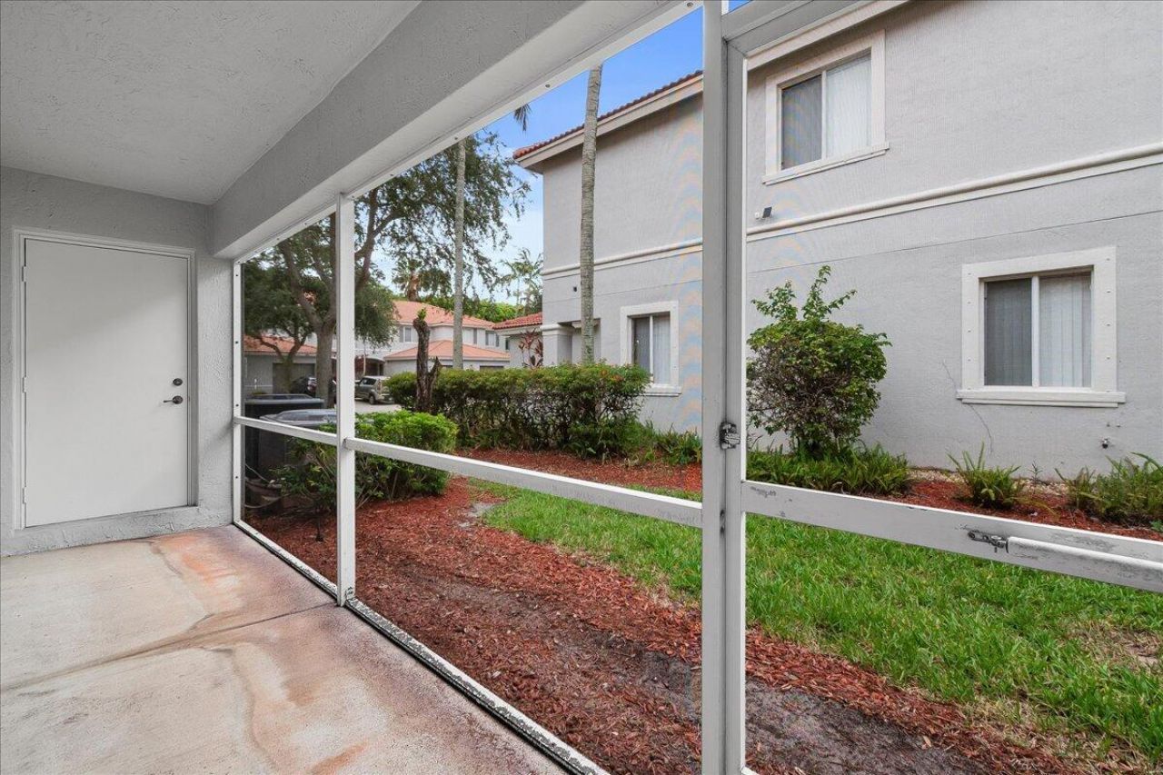8128 Big Pine Way, Riviera Beach, FL 33407 Photo